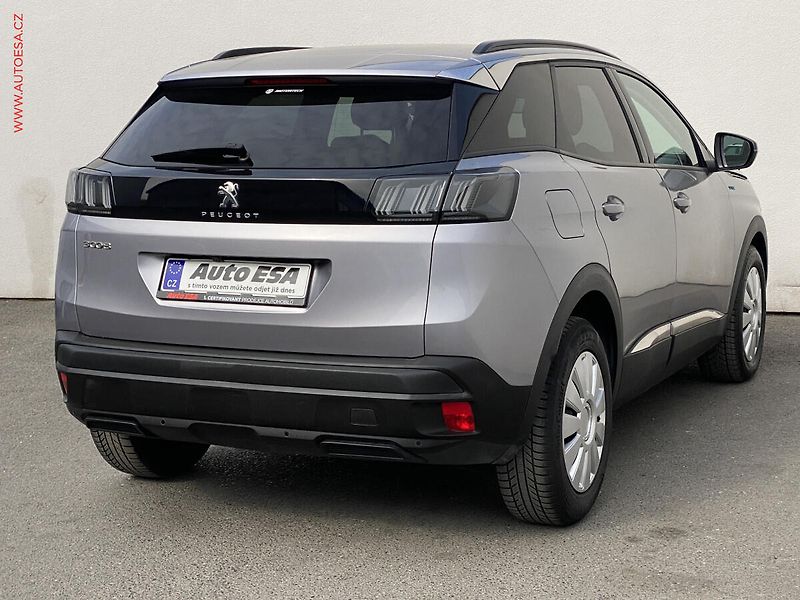 Peugeot 3008 (2021) 1.5 HDi, Style, AT, LED, navi - fotka 4 z 18