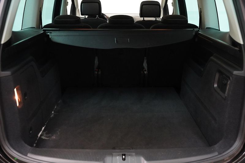 Volkswagen Sharan - fotka 24 z 24