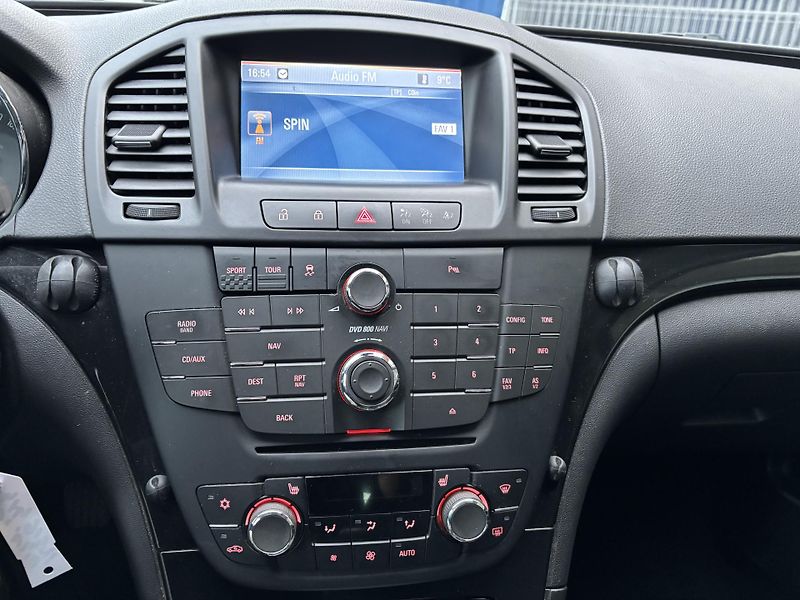 Opel Insignia (2011) 2.0 CDTI 4x4 tažné - fotka 17 z 18