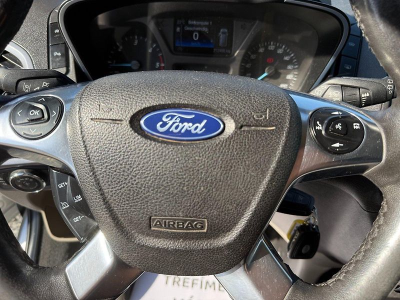 Ford Tourneo Custom (2016) 2.0TDCi 96kW *L2H1*ALU*Tažné* - fotka 13 z 24