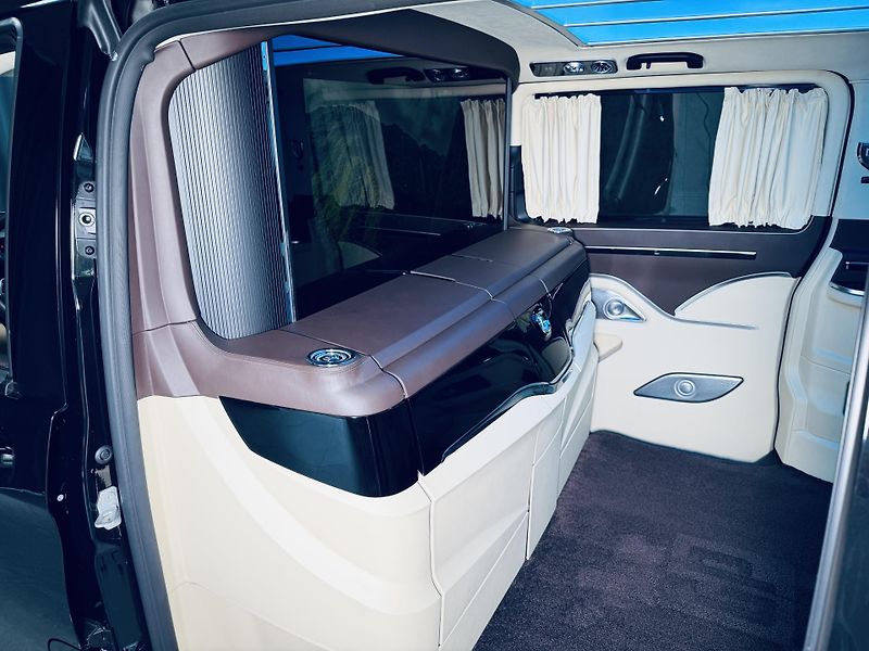 Mercedes-Benz Třídy V (2025) 300d*MAYBACH* - fotka 28 z 50