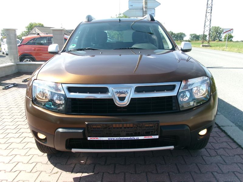 Dacia Duster (2012) 1,6 16V 4x4 KLIMA ALU TAŽNÉ - fotka 5 z 31