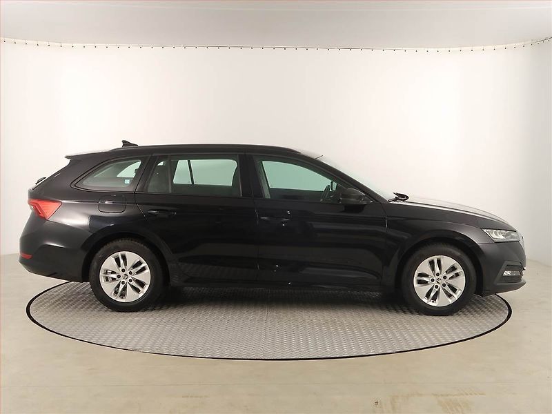 Škoda Octavia (2021) Ambition 2.0 TDI, Automat - fotka 6 z 18