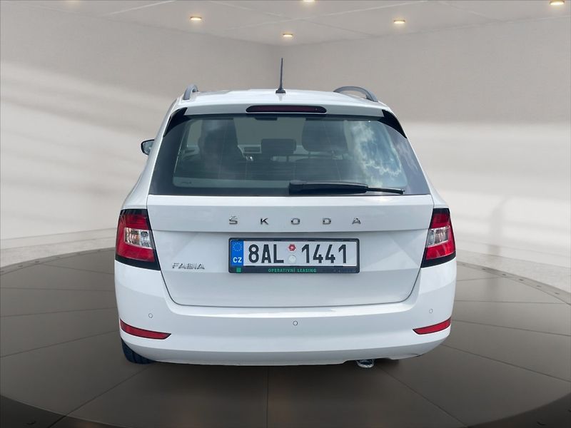 Škoda Fabia 1,0 TSI 81 Ambition - fotka 5 z 11