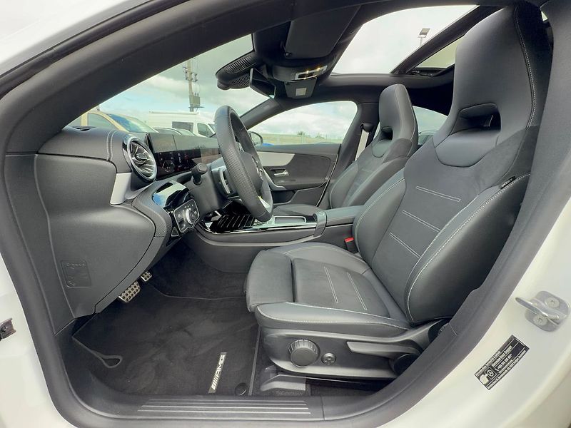 Mercedes-Benz CLA 180 d, AMG, Panorama - fotka 15 z 35