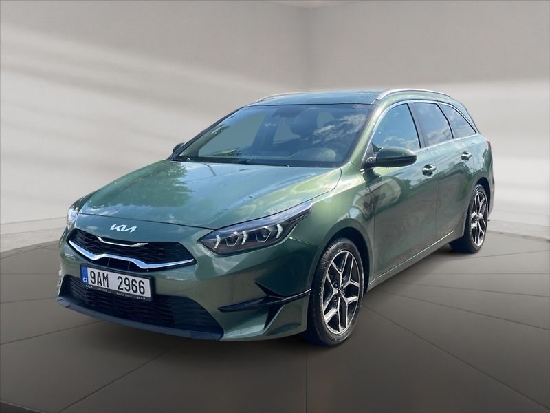 Kia Ceed 1,5 T-GDI 118 Top AT - fotka 3 z 11