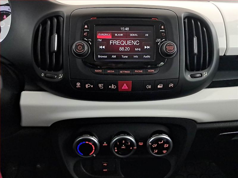 Fiat 500L (2013) 1.3 MultiJet, Serv.kniha - fotka 12 z 17