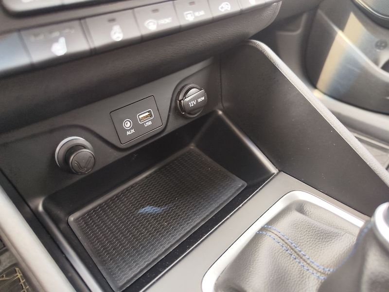 Hyundai Tucson 2.0 CRDI/100kW Style 4x4 - fotka 23 z 36