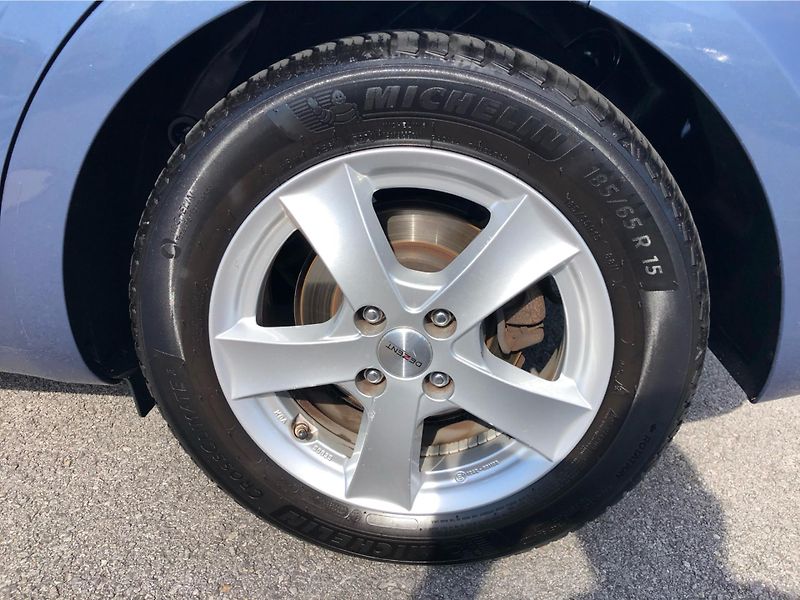 Kia Rio 1.25 CVVT 63 kW - fotka 14 z 25