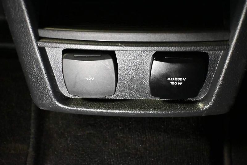 Ford S-MAX (2020) 2.0 140 KW LED SONY ACC 8AT EC - fotka 29 z 37