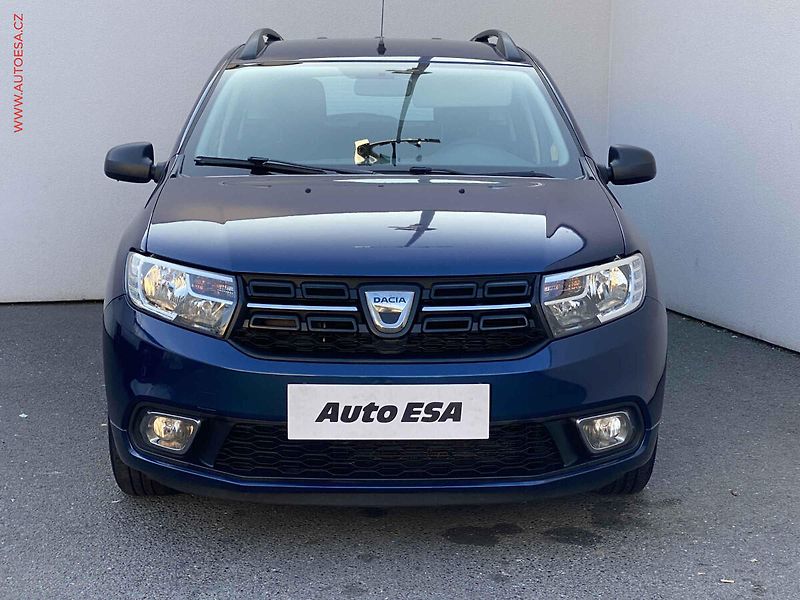 Dacia Logan (2019) 1.0, Essential, TZ, +kola - fotka 2 z 15