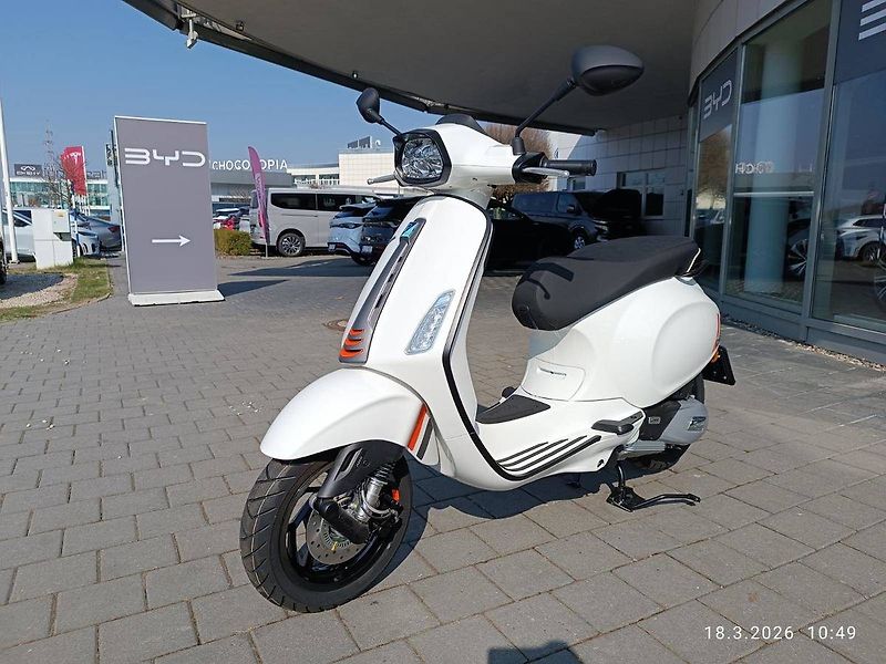 Vespa Sprint 125 (2025) S Bianco Innocente (sleva 10.0 - fotka 3 z 10
