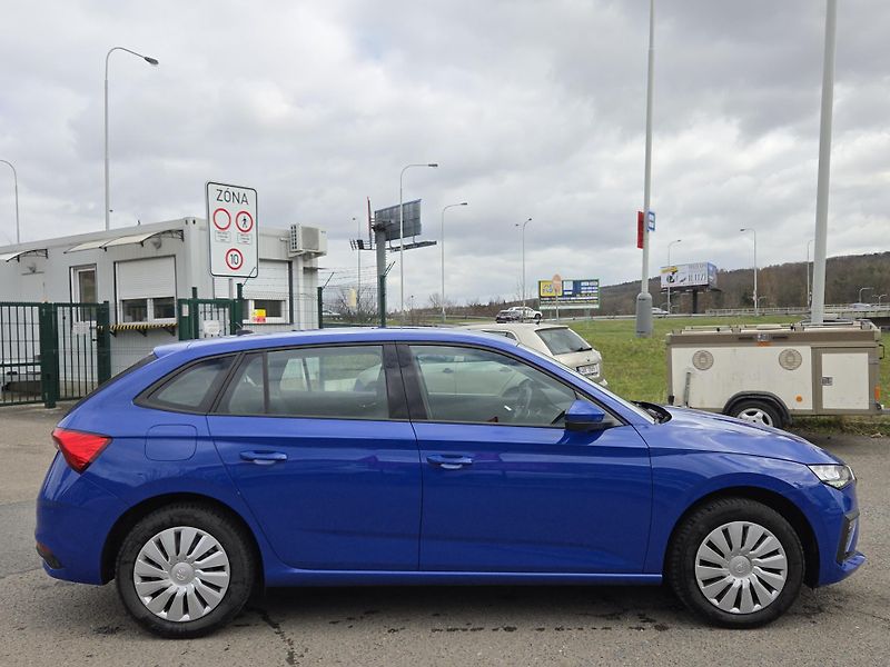Škoda Scala 1,0TSi splátky od 10% všem  - fotka 4 z 11