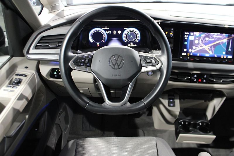Volkswagen Multivan TDi DSG Edition ACC/NezTop/Har - fotka 13 z 32