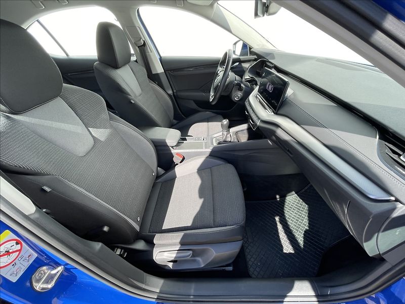 Škoda Octavia 1,0 TSI Ambition Plus KESSY - fotka 18 z 24