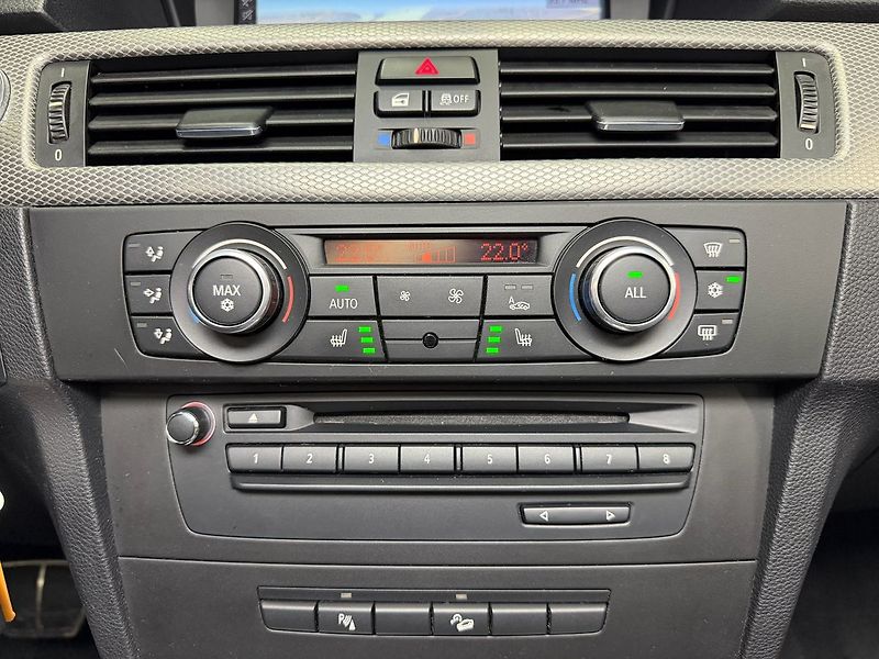 BMW Řada 3 d xDrive COUPE SPORT EDITION, - fotka 16 z 22