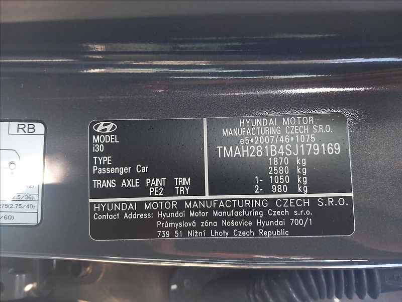 Hyundai i30 1,0 T-GDI SMART DCT - fotka 15 z 19