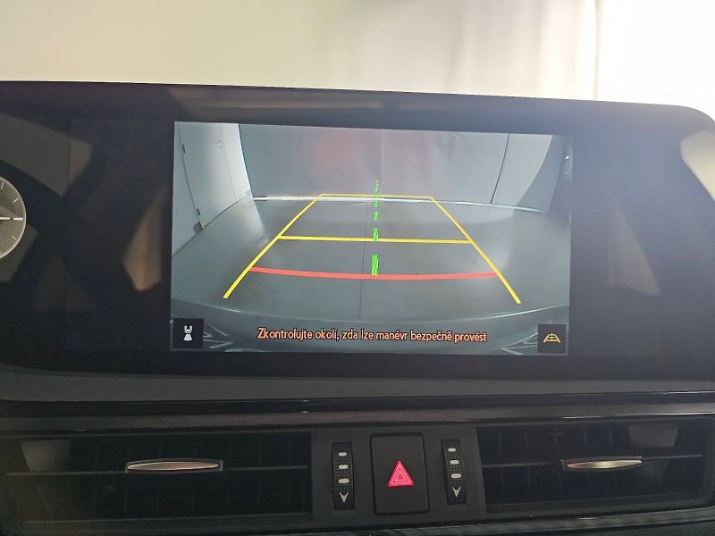 Lexus ES 300h (2025) 2.5HEV 218k BUSINESS EDITION - fotka 15 z 28