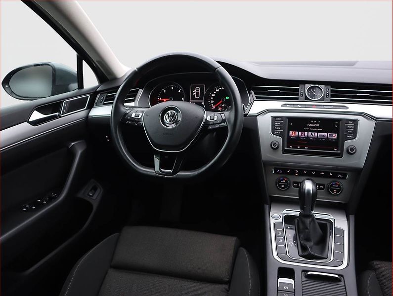 Volkswagen Passat (2015) Highline 2.0 TDI, 4X4 - fotka 7 z 20