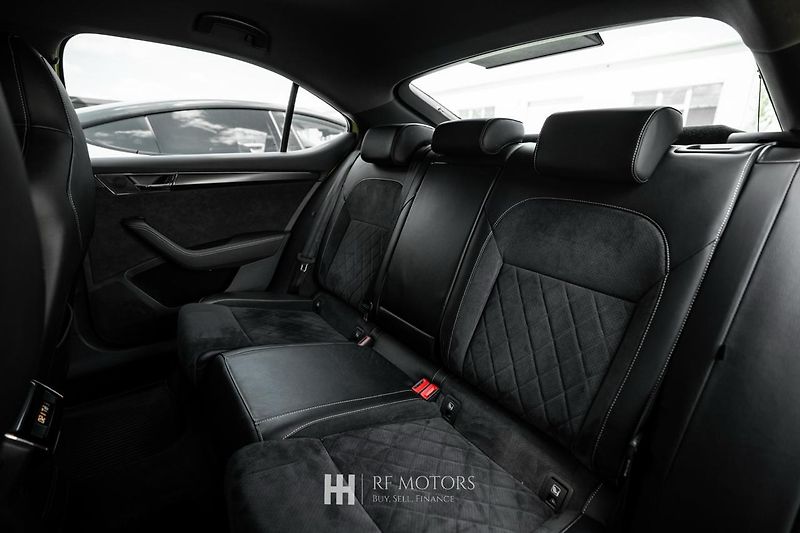 Škoda Superb (2019) Superb SportLine 4x4 200kW - fotka 23 z 45