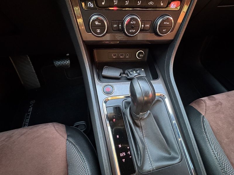 Seat Ateca (2016) 1.4TSi DSG LED Navi Kamera - fotka 9 z 48
