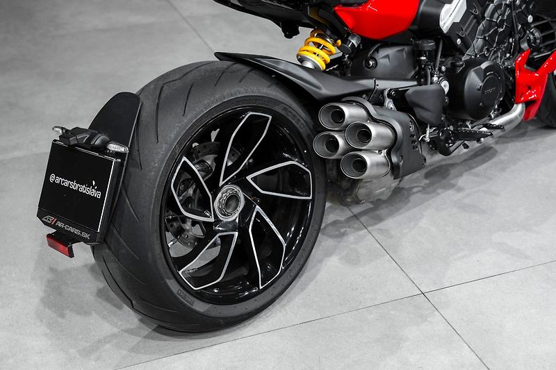 Ducati - fotka 19 z 25
