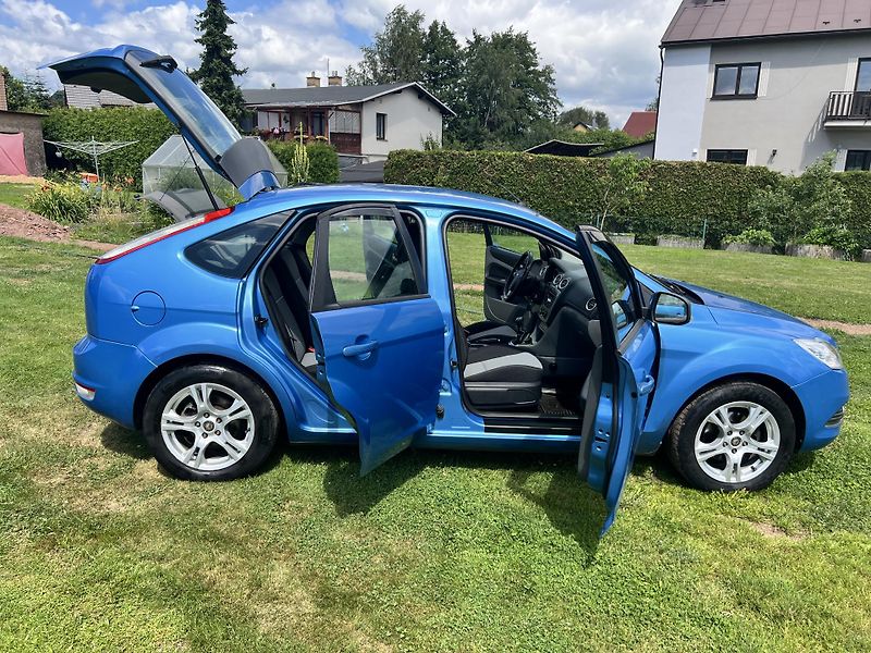 Ford Focus 1.6 74KW,55TKM!!,1MAJ,TZ,KLIMA - fotka 29 z 44