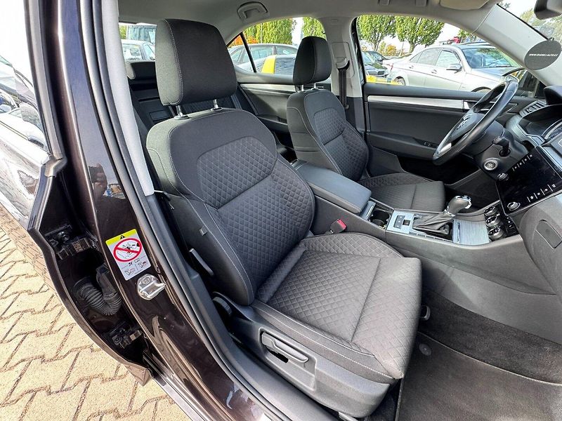 Škoda Superb (2019) 1,5 TSI 110 KW 2. MAJ KM - fotka 37 z 44