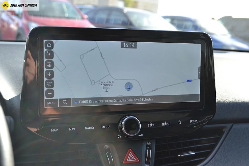 Hyundai i30 WG 1,5I MT SMART FAMILY NAVI F - fotka 26 z 51