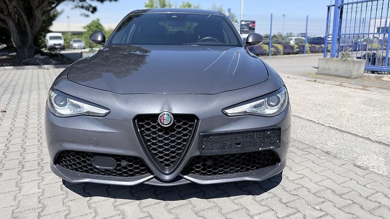 Alfa Romeo Giulia (2023) 2.2D,SPRINT,AT8,ZÁRUKA - fotka 44 z 56