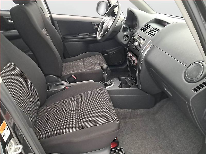 Suzuki SX4 (2008) 1.6 VVT, Serv.kniha, po STK - fotka 9 z 16