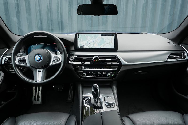 BMW Řada 5 545e xDríve, ČR, Ventilace - fotka 10 z 31