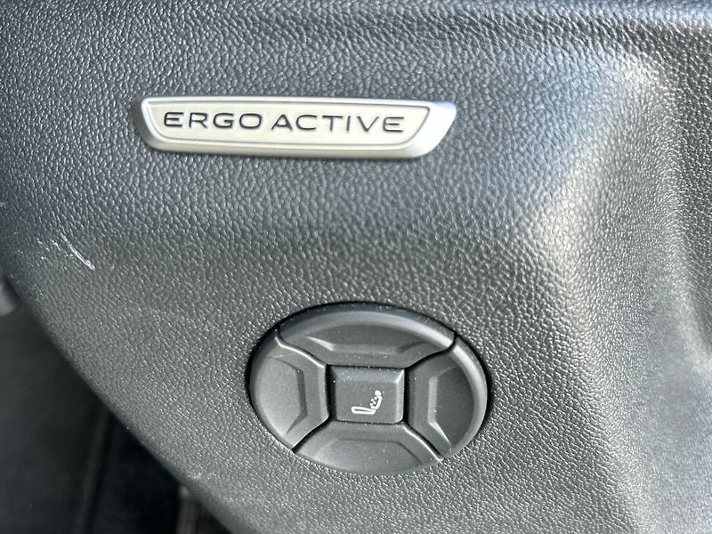 Volkswagen Tiguan (2025) 1.5 eTSI 7DSG Elegance - fotka 9 z 35