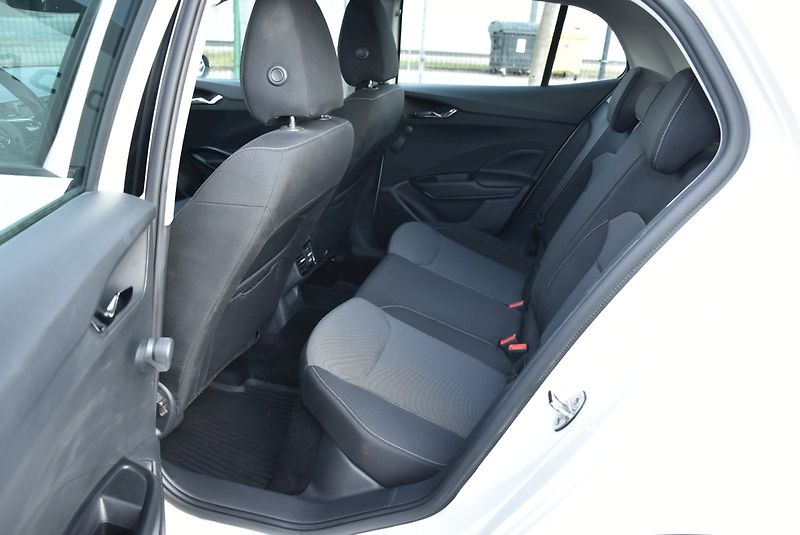 Škoda Fabia (2022) Ambition Plus 1.0 TSI 81kW - fotka 24 z 31