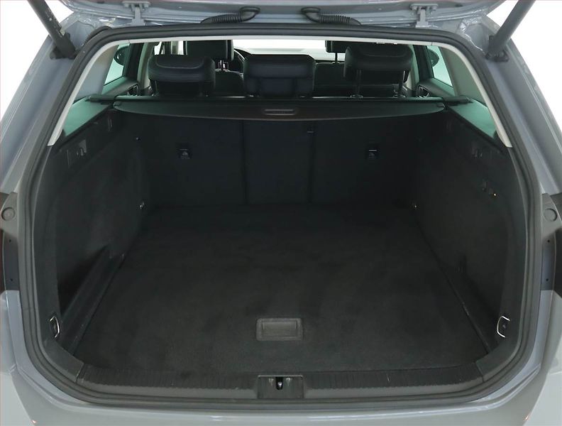 Volkswagen Passat (2022) Alltrack 2.0 TDI - fotka 14 z 17