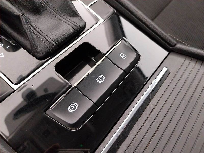 Škoda Superb (2018) Ambition 2.0 TDI, Automat - fotka 17 z 18