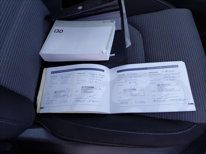 Hyundai i30 1,4   1.4CVVT Start Plus - fotka 22 z 22