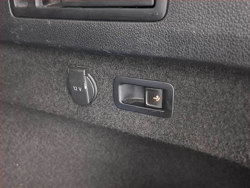 Volkswagen Passat (2017) 2.0 TDI, Automat, Tempomat - fotka 21 z 22