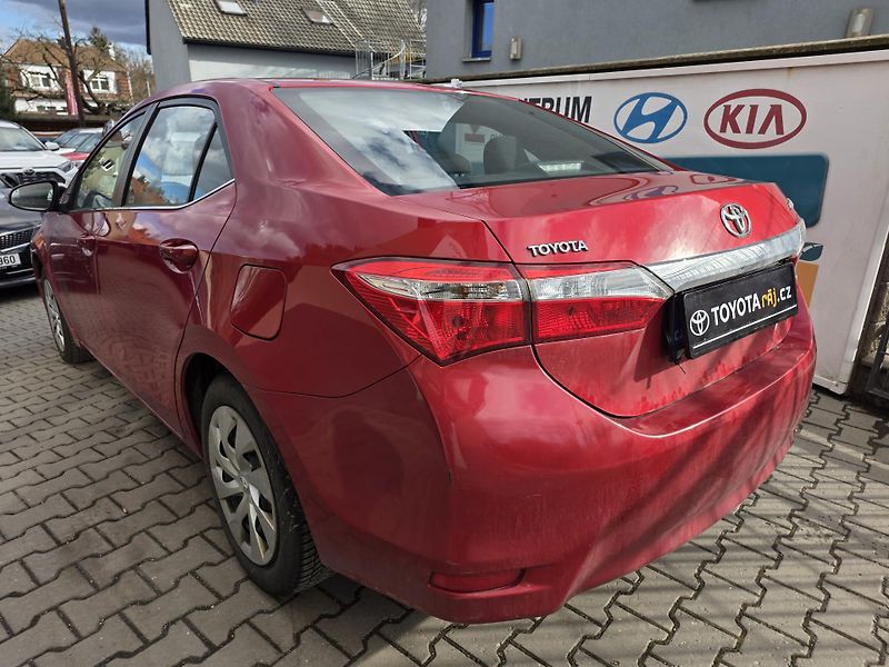Toyota Corolla 1.6-AUT.KLIMA-KAMERA-PRAV.SERV - fotka 8 z 16