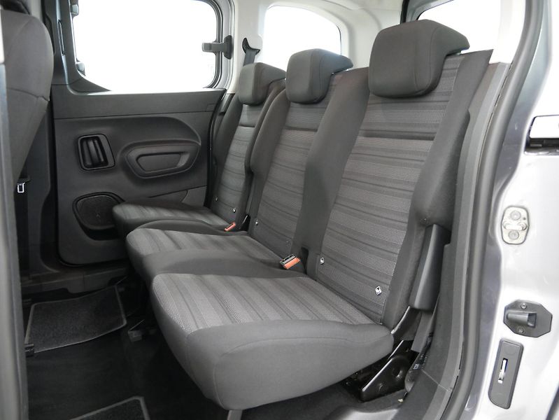 Opel Combo - fotka 24 z 25