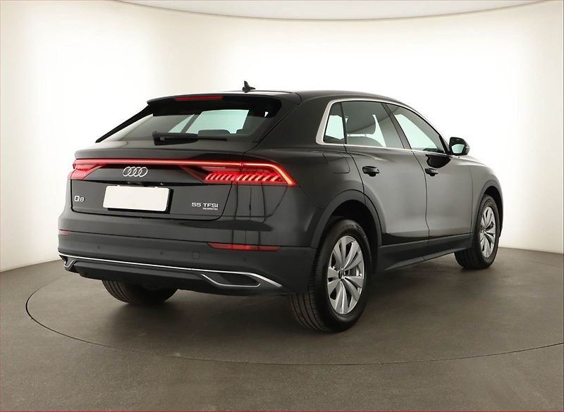 Audi Q8 (2023) 55 TFSI - fotka 5 z 20