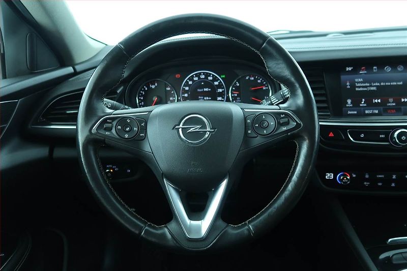 Opel Insignia (2017) 1.5 Turbo, Serv.kniha, Kůže - fotka 18 z 25