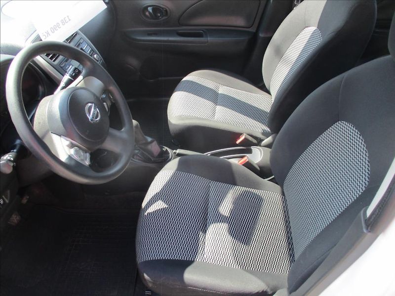 Nissan Micra 1,2 i, klima, serv. kniha, - fotka 13 z 30
