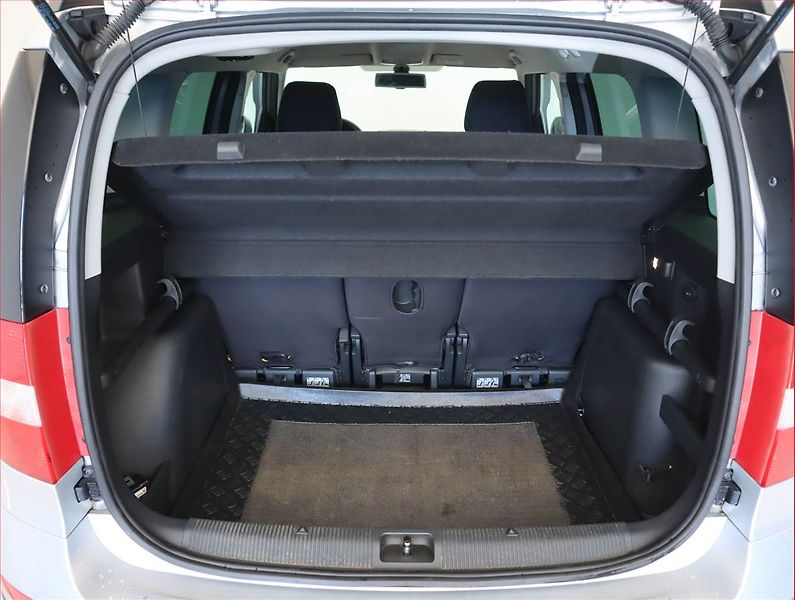 Škoda Yeti (2014) 2.0 TDI, 4X4, Tempomat - fotka 14 z 17