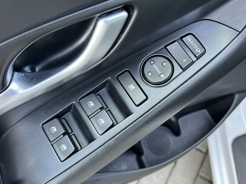 Hyundai i30 (2022) 1.6CRDi 85kW SMART 1.MAJITEL  - fotka 14 z 21