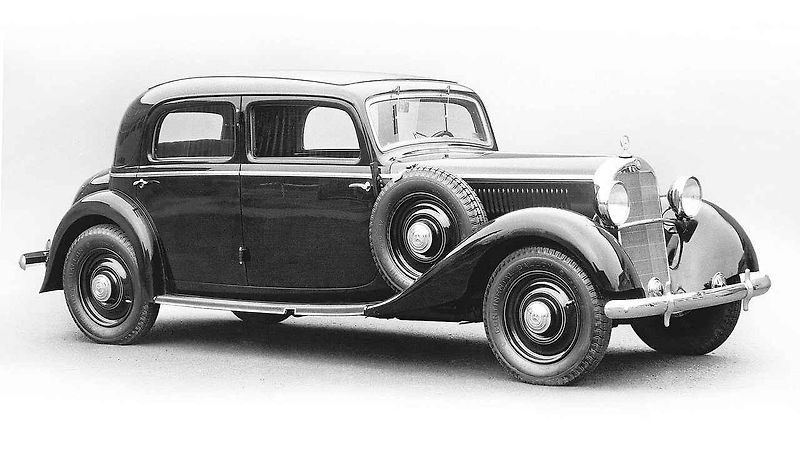 Tatra 613.