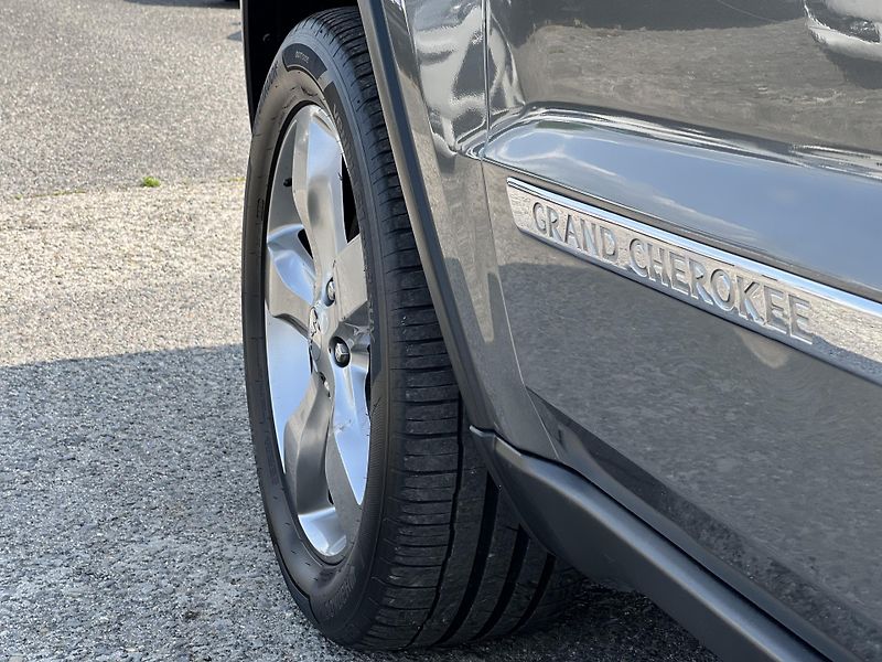 Jeep Grand Cherokee 3.0CRD OVERLAND TAŽNÉ odp.DPH - fotka 36 z 41