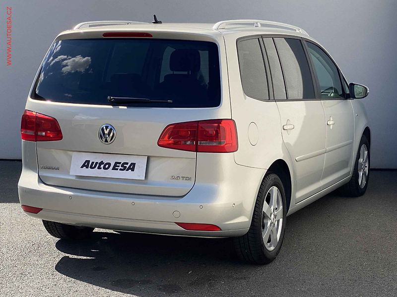 Volkswagen Touran (2014) 2.0TDi, CUP - fotka 4 z 16