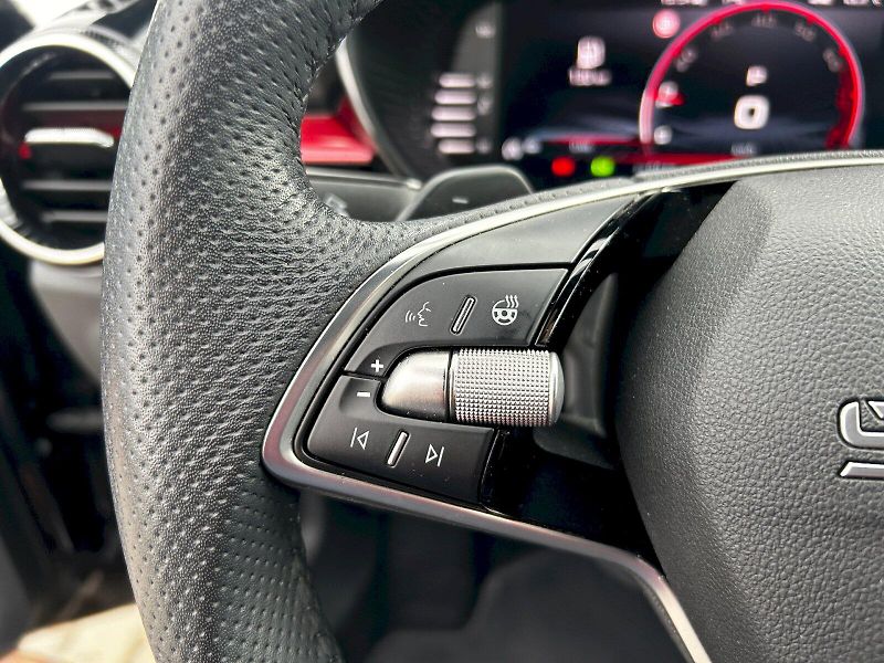 Škoda Fabia (2025) 1.0 TSI 85kW DSG Monte Carlo - fotka 8 z 35