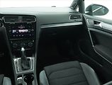 Volkswagen Golf (2018) R-Line 1.5 TSI, Automat - náhled 8